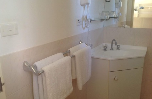 Tawonga South Hotel | Bogong Moth Motel