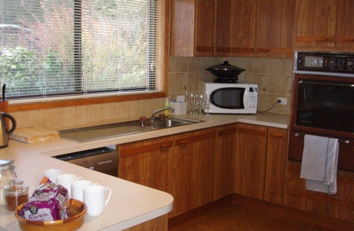 Tawonga House | Bogong View .> 3 Bedrooms, 2 Bathrooms