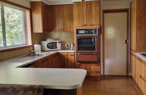 Tawonga House | Bogong View .> 3 Bedrooms, 2 Bathrooms