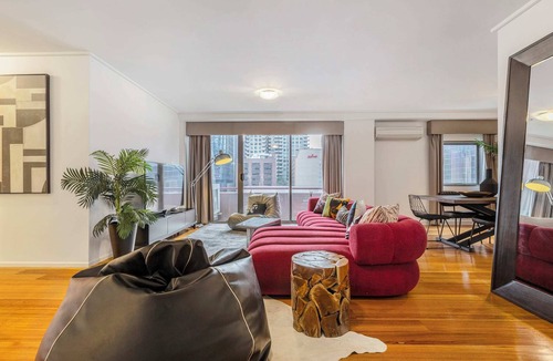 Chinatown Condo | Bohemian Chic - Quirky & Eccentric Downtown Escape