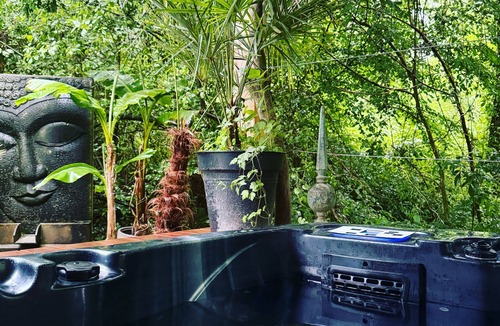 Azereix Cabin | Bohemian coconut hut