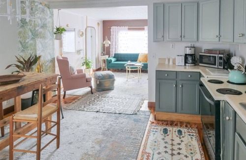 Centennial Apartment | Bohemian Compound | Hot Tub | Restaurants + Shops