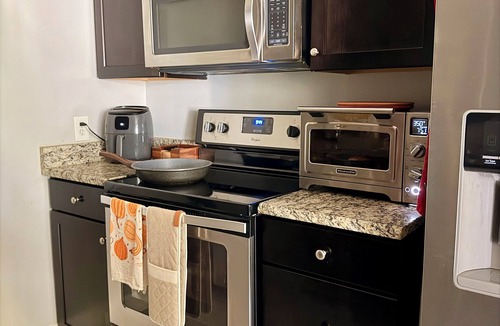 Newark House | Bohemian Minimalist Haven