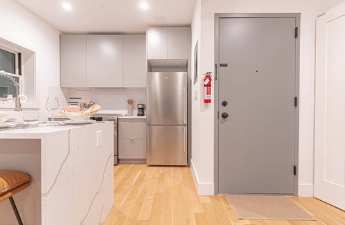 Bushwick Apartment | Boho 1bd w/Balcony Bushwick Hideaway
