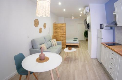 La Malva-rosa Apartment | Boho Beach Flats