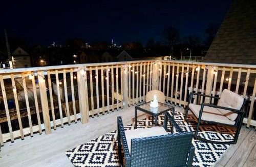 Logan Square Apartment | Boho Bliss - 1Br, 1Bath w/Patio!