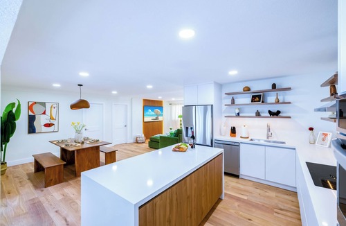 Lake Worth House | Boho Bliss Pool & Fire Pit Family-Friendly Beaches