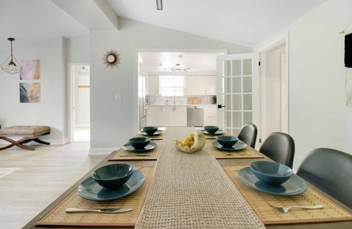 Innisfil House | Boho Bungalow · Lake Simcoe · 3BR · Fire Pit · 1hr from Toronto