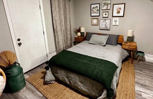 Turner Park Apartment | Boho Bungalow near TU/DT/Cherry St/Expo Center
