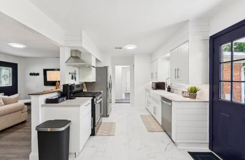 Farmers Branch House | Boho Bungalow near DFW Airport