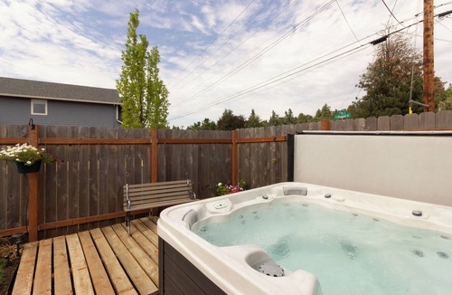 Silverton House | Boho Bungalow w/Hot Tub 4 Blocks From Downtown Silverton