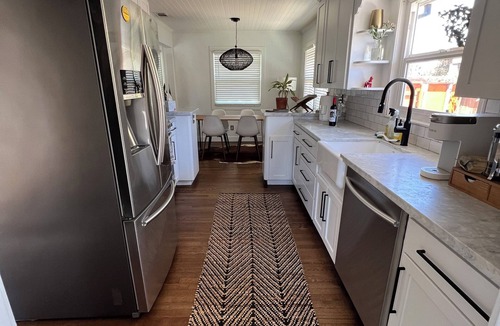 Lodi House | BOHO Bungalow – Walk to Downtown