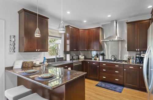 Tampa Heights House | Boho Bungalow - Walkable to Armature Works