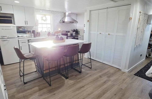 Crystal Beach House | Boho by the Beach - A Cozy, Peaceful Coastal Escape