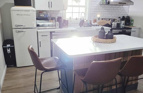 Crystal Beach House | Boho by the Beach - A Cozy, Peaceful Coastal Escape