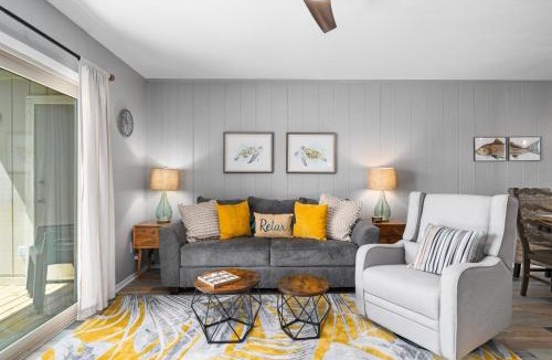Harbor Oaks Apartment | BoHo by the Bay