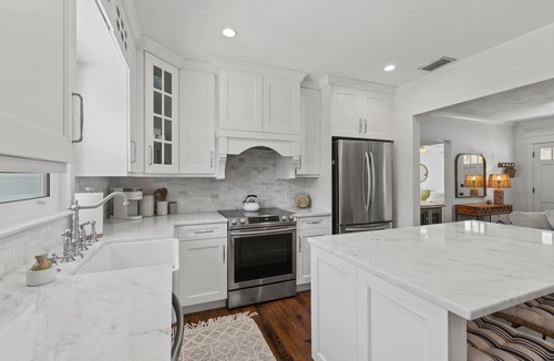 Riverside Park House | Boho Chic~ A perfect family vacation home, minutes from Sanibel Island