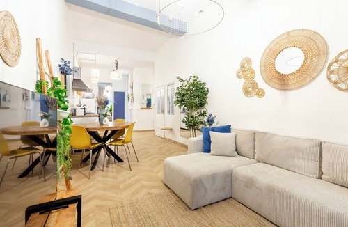 Carabacel Apartment | Boho Chic Apartment in Old Town