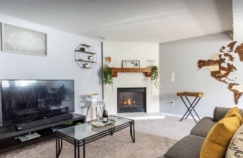 Rossville House | Boho-chic Private Ground Floor