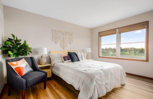 Homerville House | Boho Cleveland Bungalow - Sun-Drenched 2BR with Deck