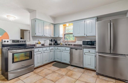 Joplin House | Boho Cottage 3 Bed 2 Bath Home Close to Hospital