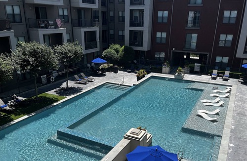 Dallas Design District Apartment | Boho Lux of Design District w/ Pool View