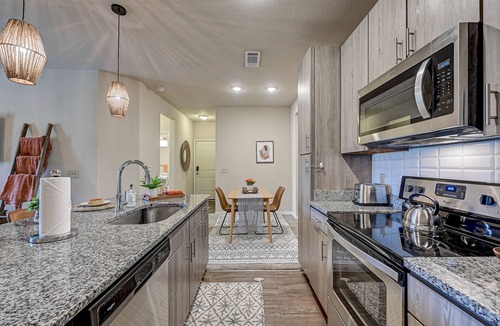 Northside Apartment | Boho Luxe Nr JAX INT. Airport & Shopping