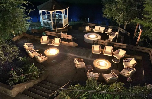 Northwood Hotel | Boho Manor Resort - Room B