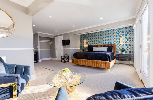 Northwood Hotel | Boho Manor Resort - Studio G