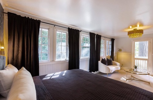 Northwood Hotel | Boho Manor Resort - Studio 30