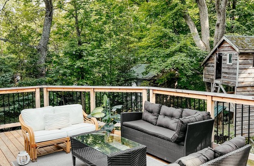 Gravenhurst Cottage | Boho Muskoka Cottage 5 Min From The Water