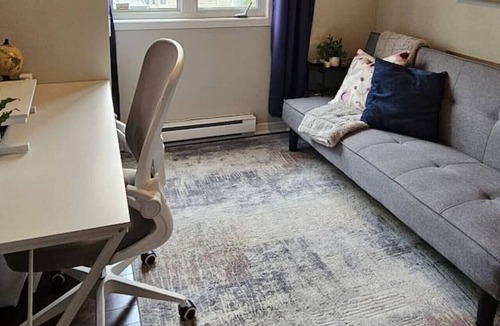 Aylmer Apartment | Boho Retreat – 3BD Condo. Close to Ottawa