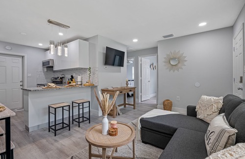Tampa Villa | Boho Villa A