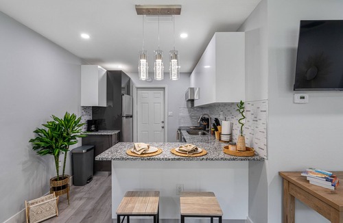 Tampa Villa | Boho Villa A