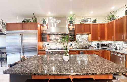 Wicker Park House | Bohome Chicago | 4BR + Sauna + Chefs Kitchen