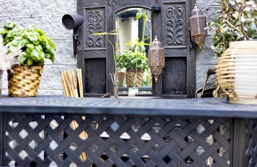 Wicker Park House | Bohome Reserve: Chicago Wicker Park Sauna Chef's Kitchen Outdoor Lounging