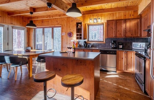 Saint-Philemon Condo | Boisé du Midi 66C | Hiking & Ski Escape