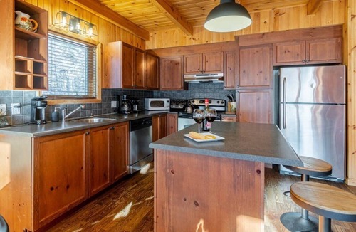 Saint-Philemon Condo | Boisé du Midi 66C | Hiking & Ski Escape