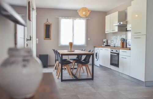 Orgnac-l'Aven House | Bois Flotté gîte with all comforts, private heated pool, bowling green, parking.