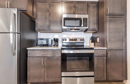 St. Peters Apartment | Bold 2216 I Stunning One Bedroom Modern Suite
