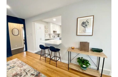 Grandview Heights Apartment | Bold & Beautiful Flat - Unmatched location!