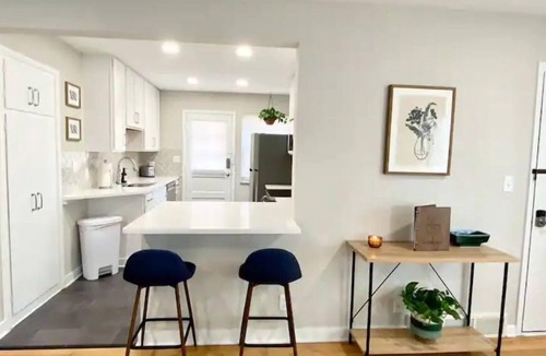 Grandview Heights Apartment | Bold & Beautiful Flat - Unmatched location!