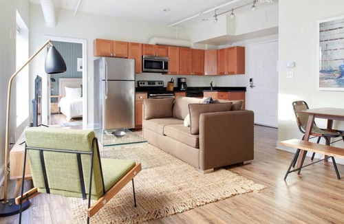 Boston Financial District Apartment | Bold, Spacious 2br in Boston`s Financial District