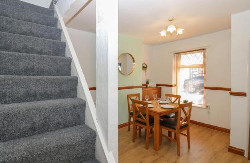 Stainburn House | Bolton Terrace