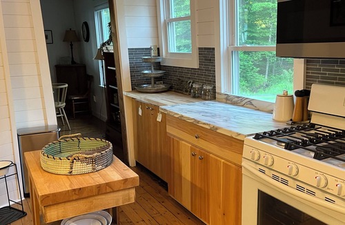 Castleton House | Bomoseen Lakeside getaway in beautiful Vermont
