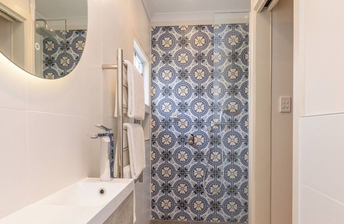 Sale Hotel | Bon Accord