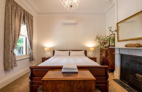 Sale Bed & Breakfast | Bon Accord Luxury Accommodation