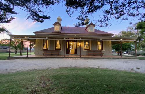 Sale Bed & Breakfast | Bon Accord Luxury Accommodation