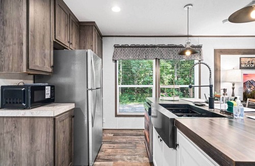 Sparta House | Bon Air Bungalow