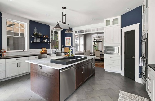 Poncey-Highland House | Bon Royale